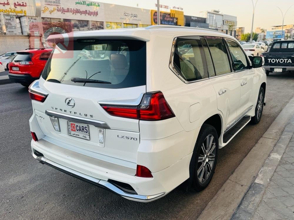 Lexus LX